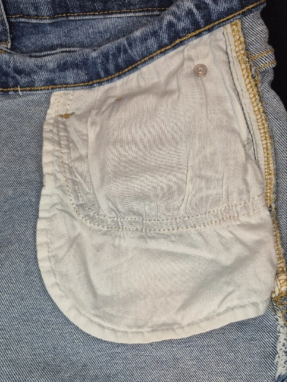 Kensie Light Blue Ankle Crop Slim Jeans